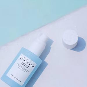 Madagascar Centella Hyalu-Cica Blue Serum – Skin1004 | Serum hidratante, calmante y reafirmante