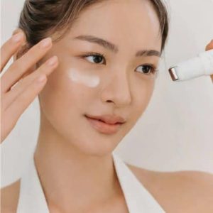 Retinol Flat Iron Eye Roller – Dr. Althea | Contorno de ojos con retinol reafirmante